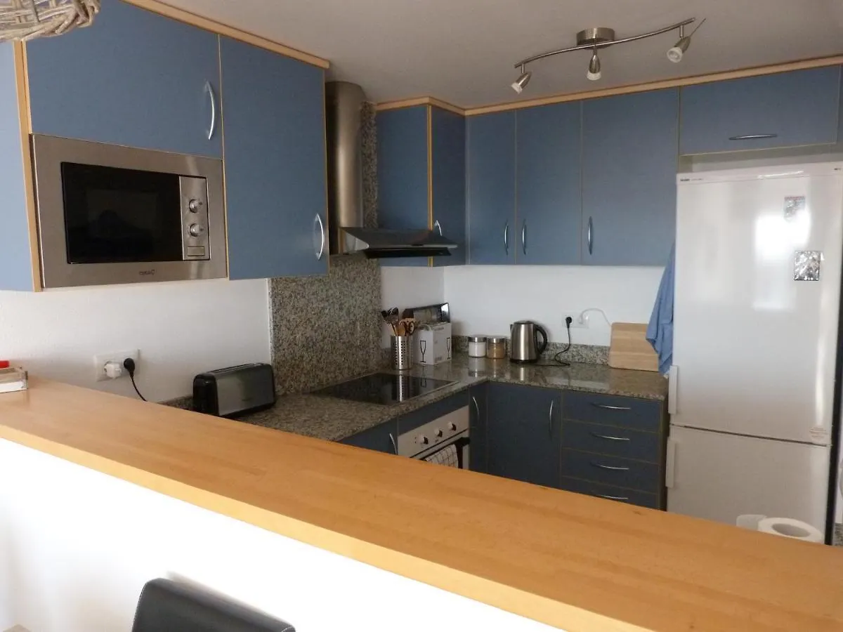 2 Beds, 2 Baths Apartment With Great Views And Pool Roses