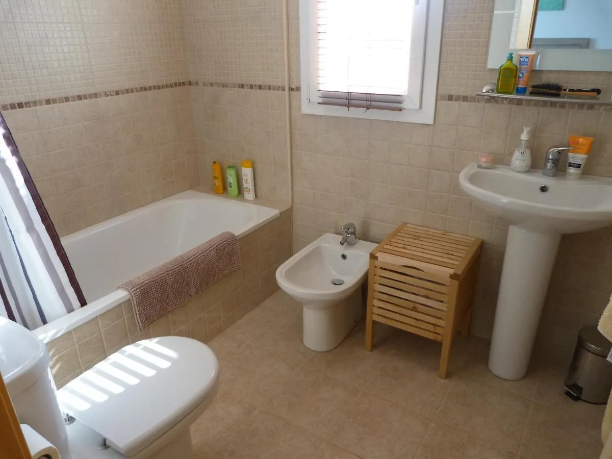 2 Beds, 2 Baths Apartment With Great Views And Pool Roses 0*,  Espagne