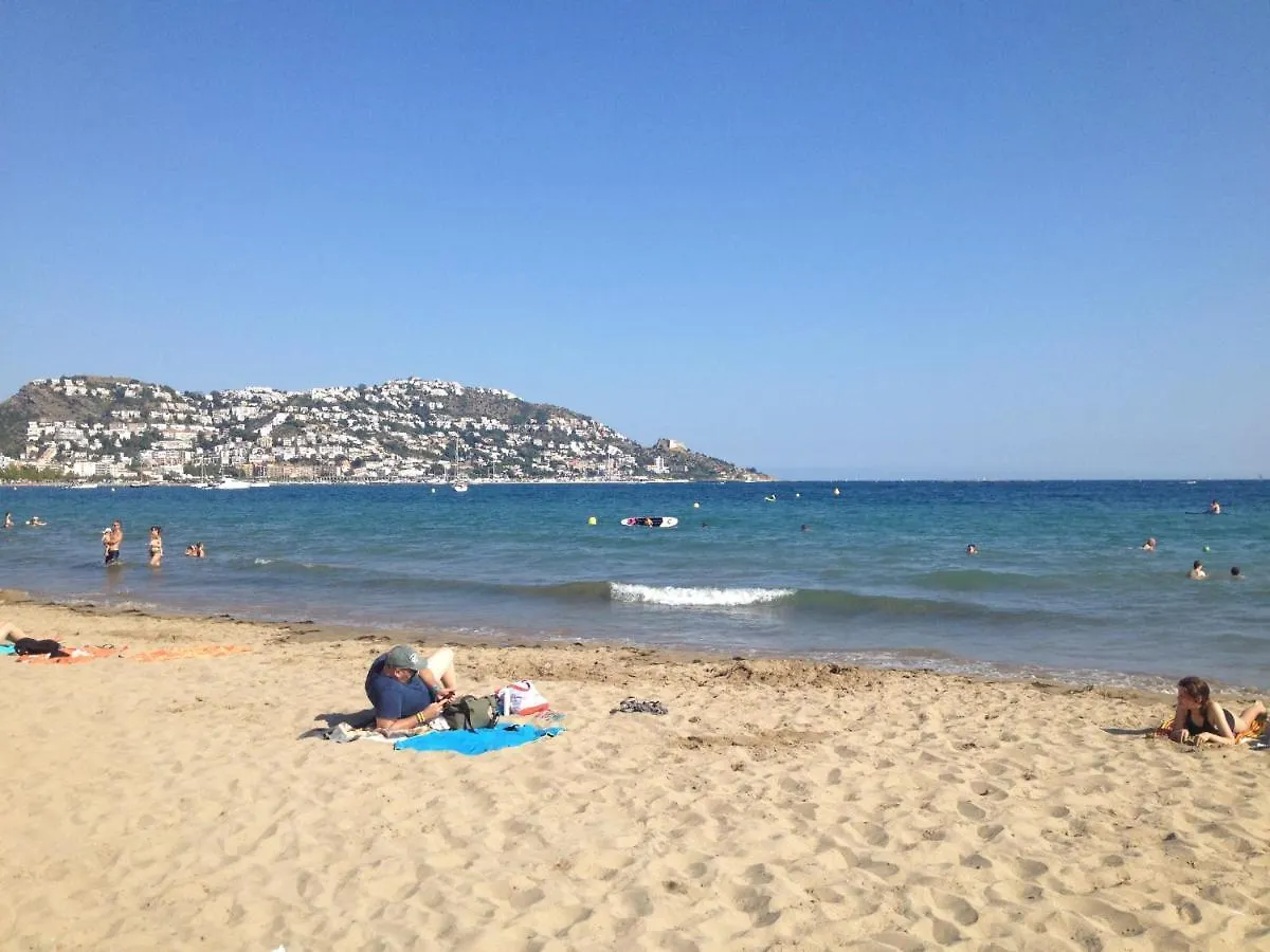 2 Beds, 2 Baths Apartment With Great Views And Pool Roses Spain